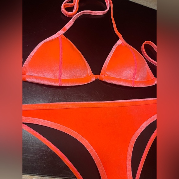 Hoaka velvet orange pink bikini set - Picture 3 of 5